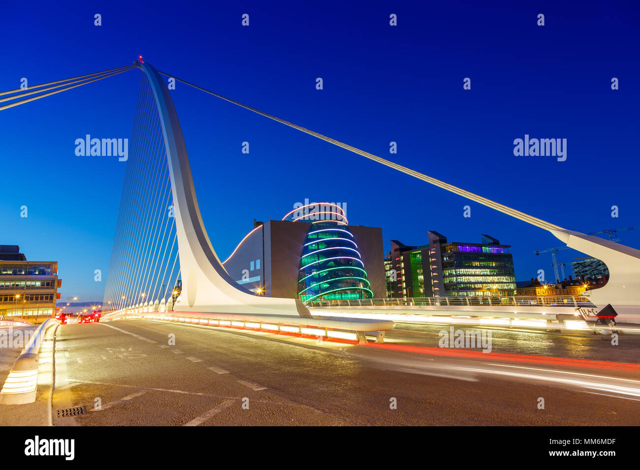 Dublino Irlanda Samuel Beckett Bridge twilight viaggi architettura di viaggio Foto Stock