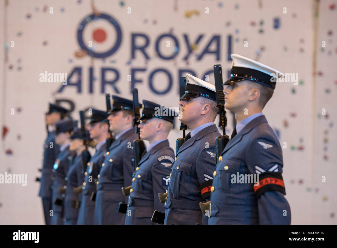 Honington, UK. Il 10 maggio 2018. Caporale Thomas 'Murph' Murphy (A FUOCO) a RAF Honington in preperations per le nozze di S.A.R. il principe Henry del Galles e la Sig.ra Meghan Markle Credito: Jason Marsh/Alamy Live News Foto Stock