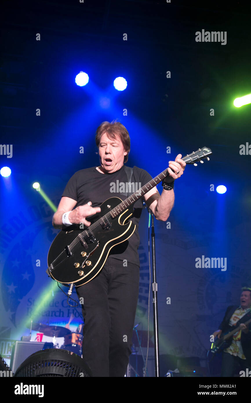 George Thorogood giocando alla decima edizione Medlock Krieger tutti i concerti di star & Golf Classic che beneficiano di St. Jude per bambini Ospedale di ricerca, 27 agosto 2 Foto Stock