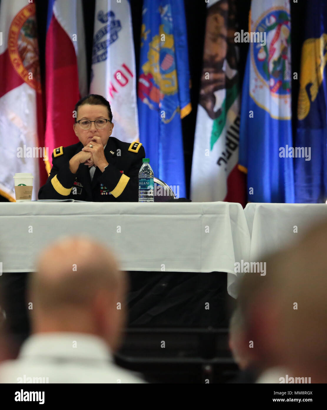 Il Mag. Gen Elizabeth Austin indirizzi nazionali di soldati di guardia nel corso della 139a Conferenza Generale & Exhibition di Louisville, Kentucky, 10 settembre 2017. (U.S. Esercito Foto di Sgt. Eben Boothby) Foto Stock