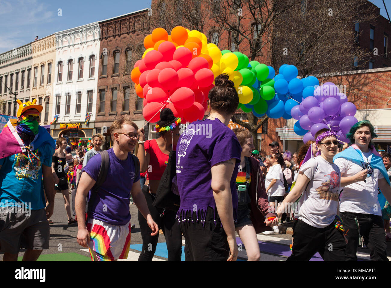 Gay Pride celebrazione in una giornata di sole a Northampton, Massachusetts. Foto Stock
