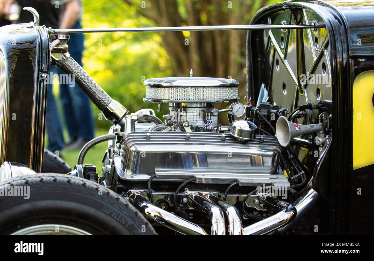2018-05-09 | Huskvarna, Svezia: Il motore di una Ford 1998 32 Roadster( Foto: Marcus Vilson | Swe foto per la stampa ) Parole chiave: Huskvarna Folkets Park, Foto Stock