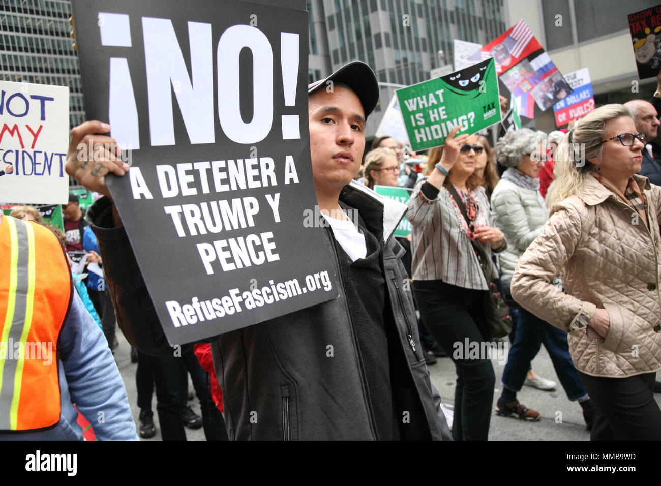 Le azioni di protesta contro la Donald Trump del primo anno di presidenza, New York, Stati Uniti d'America. © 2018 G. Ronald Lopez/DigiPixsAgain.us/Alamy vivere nuove Foto Stock