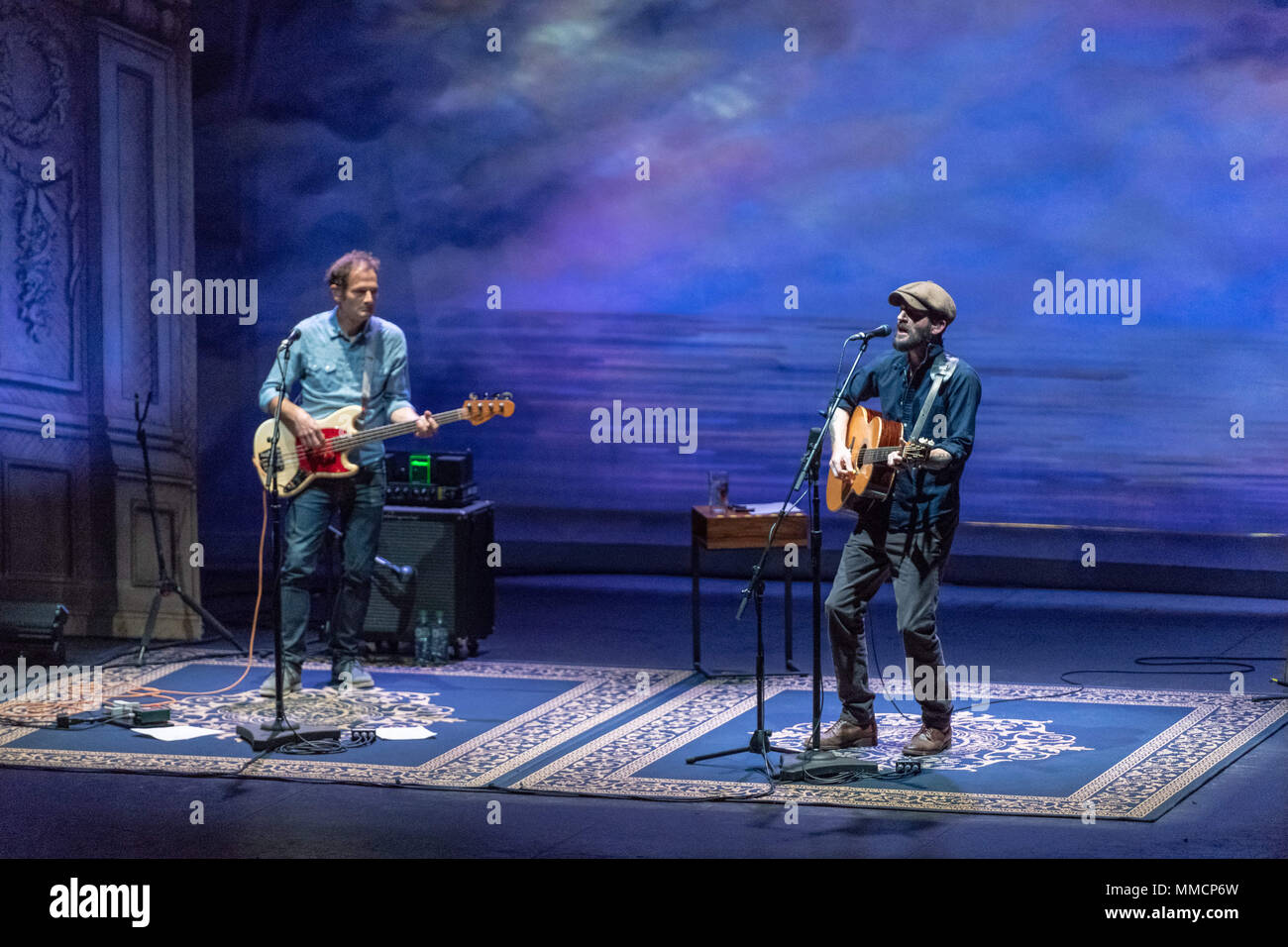 Dublino, Dublino, Irlanda. 9 maggio 2018. Ray LaMontagne si esibisce dal vivo sul palco del Bord Gais teatro di energia a Dublino, Irlanda. Credito: Ben Ryan SOPA/images/ZUMA filo/Alamy Live News Foto Stock