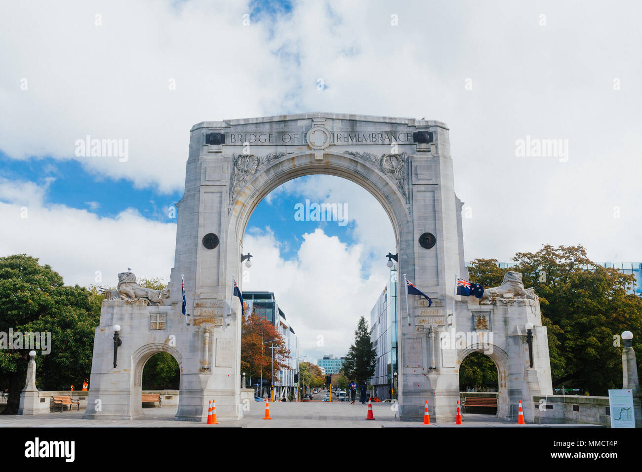 Ponte di ricordo nel giorno nuvoloso. Il punto di riferimento si trova nel centro di Christchurch, Nuova Zelanda. Foto Stock