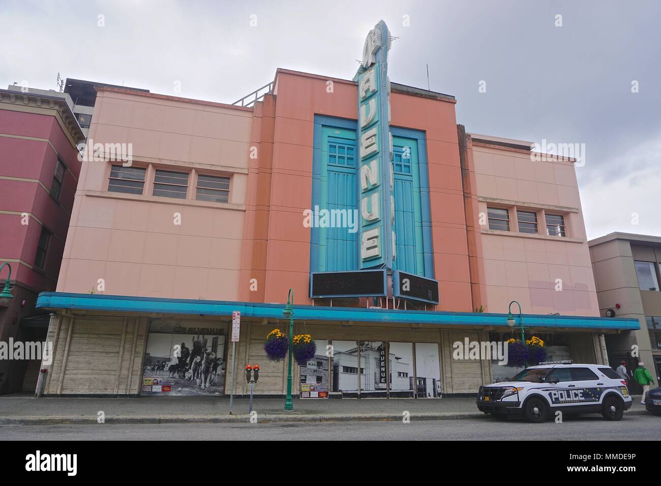 Anchorage in Alaska,, STATI UNITI D'AMERICA: Lo storico Art Deco-stile 4° Avenue Theatre (1947) nel centro cittadino di Anchorage in Alaska,. Foto Stock