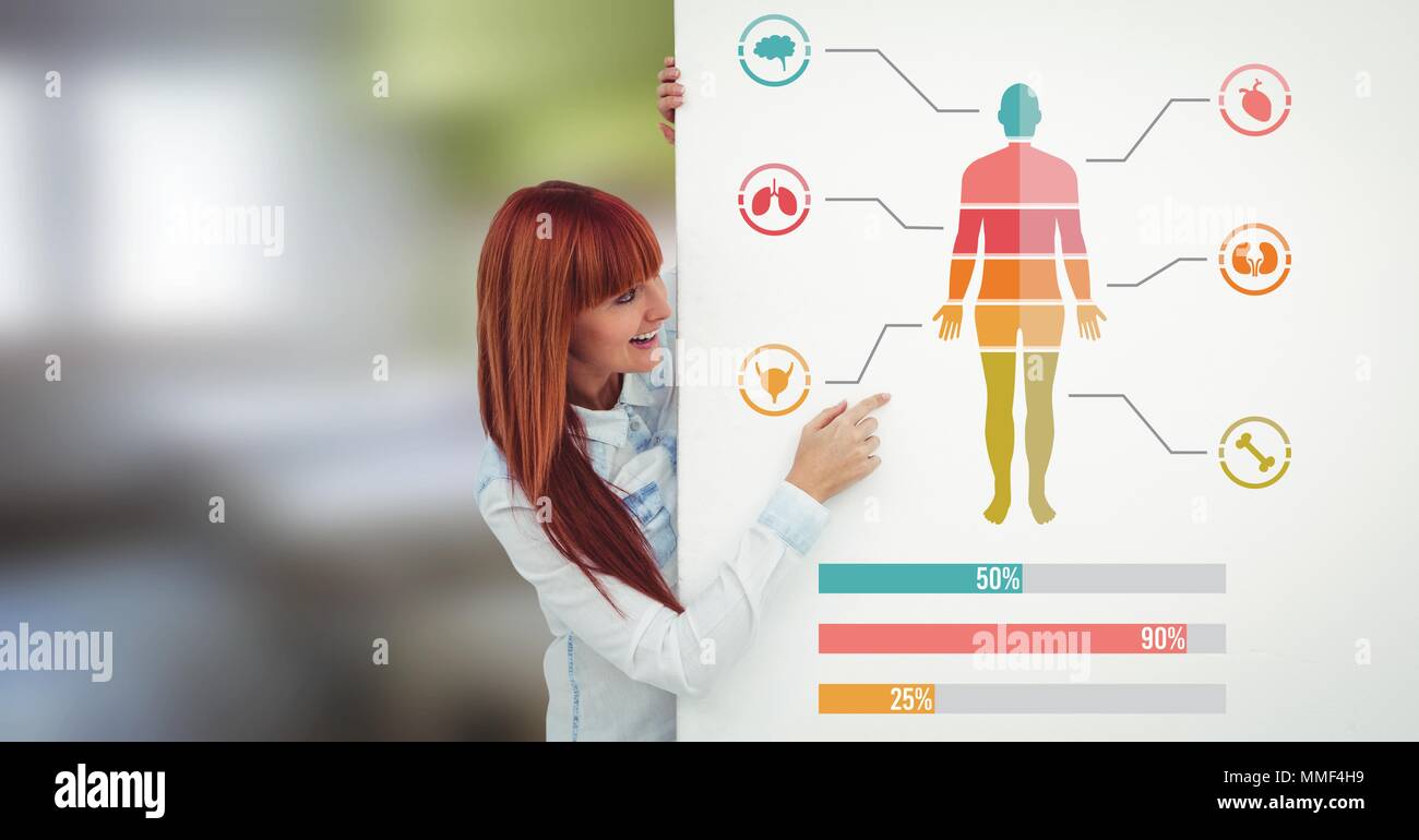 Il corpo umano grafico Statistiche e grafici a barre con donna tenendo la scheda Foto Stock