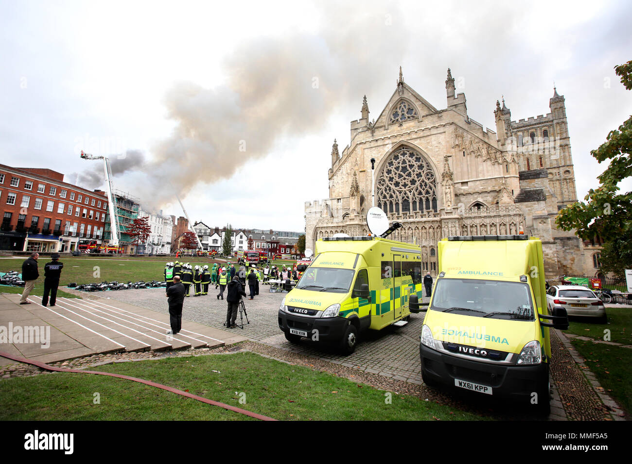 Fire devastazioni del Royal Clarence Hotel il 28 ottobre 2016 in Exeter Devon. L'hotel risale al 1769 ed è pensato per essere il più antico in Inghilterra. Foto Stock