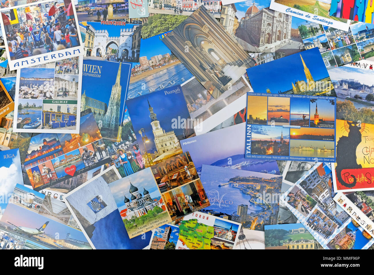 I viaggi in Europa cartolina montage con i siti e le destinazioni popolari con i viaggiatori. Foto Stock
