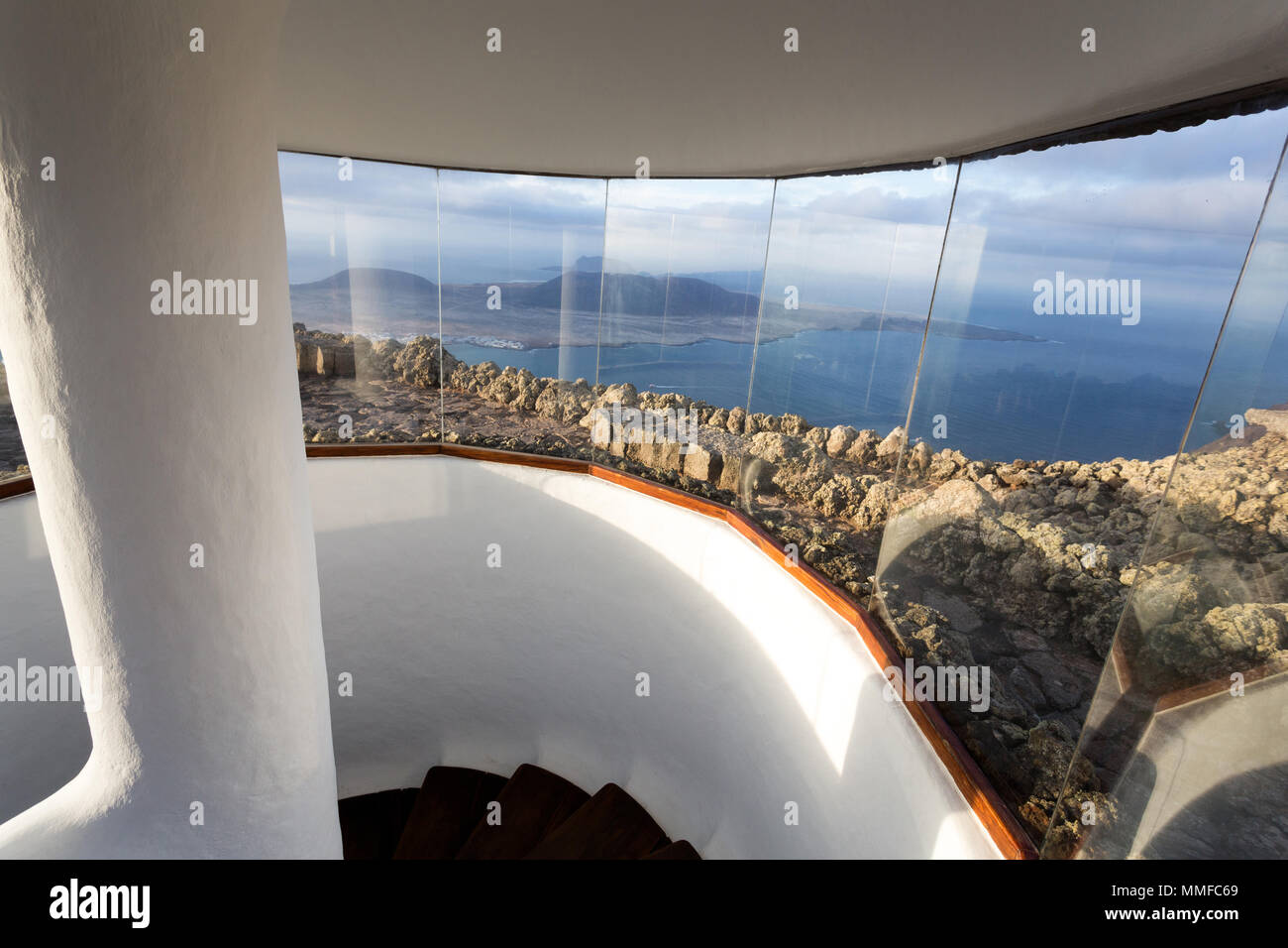 MIRADOR DEL RIO, Lanzarote, Isole canarie, Spagna, Europa: vista dal punto di vista panoramico progettato da Cesar Manrique. Foto Stock