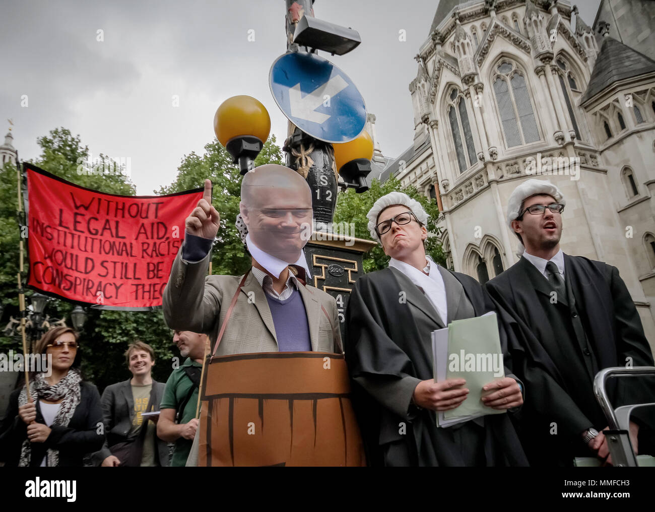 Protesta a sostegno del Patrocinio a spese dello Stato in UK Uncut movimento di campagna. Londra, Regno Unito. Foto Stock