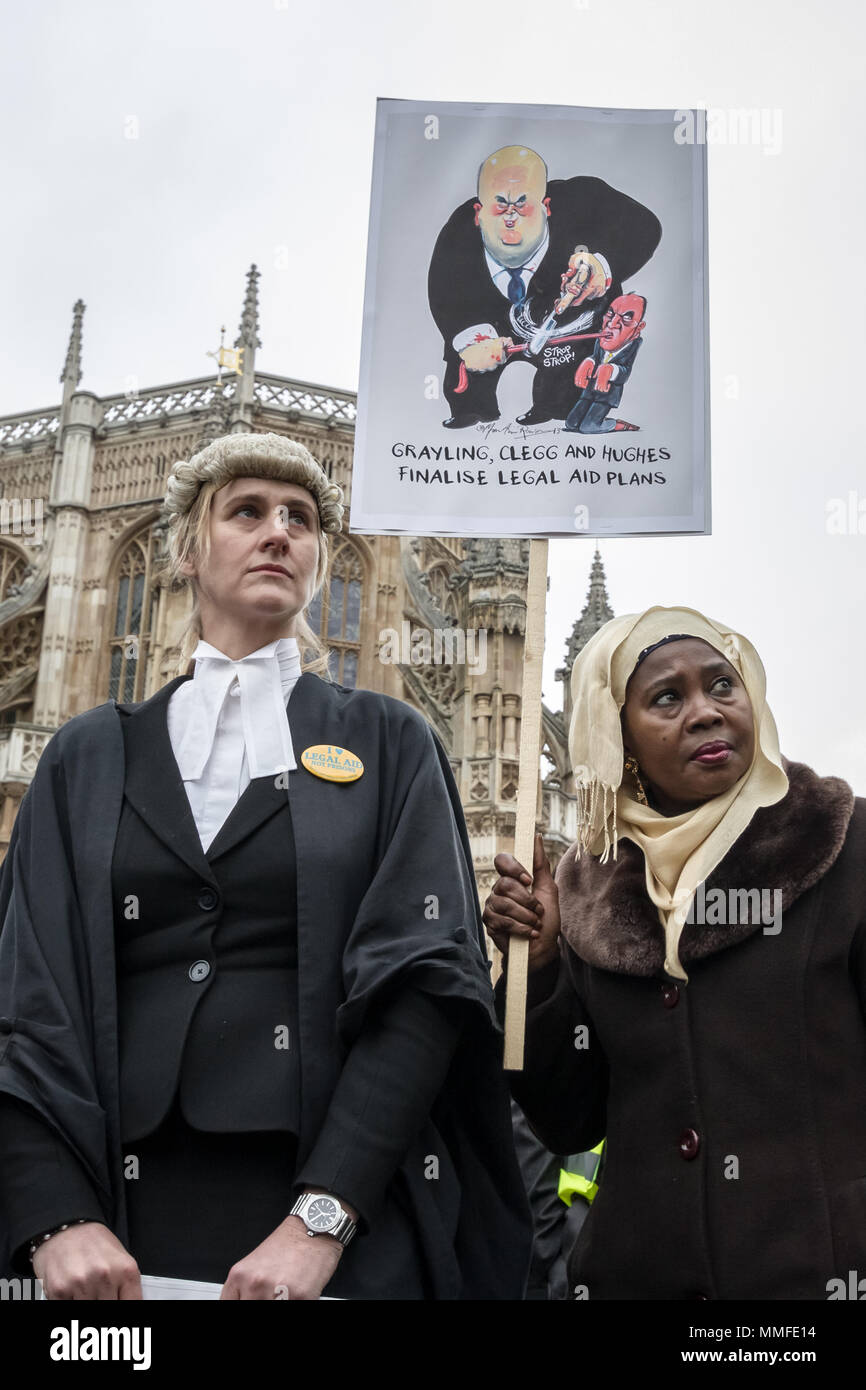 Avvocati e procuratori legali protestare in una seconda massa walkout su tagli per assistenza legale. Westminster, Regno Unito Foto Stock