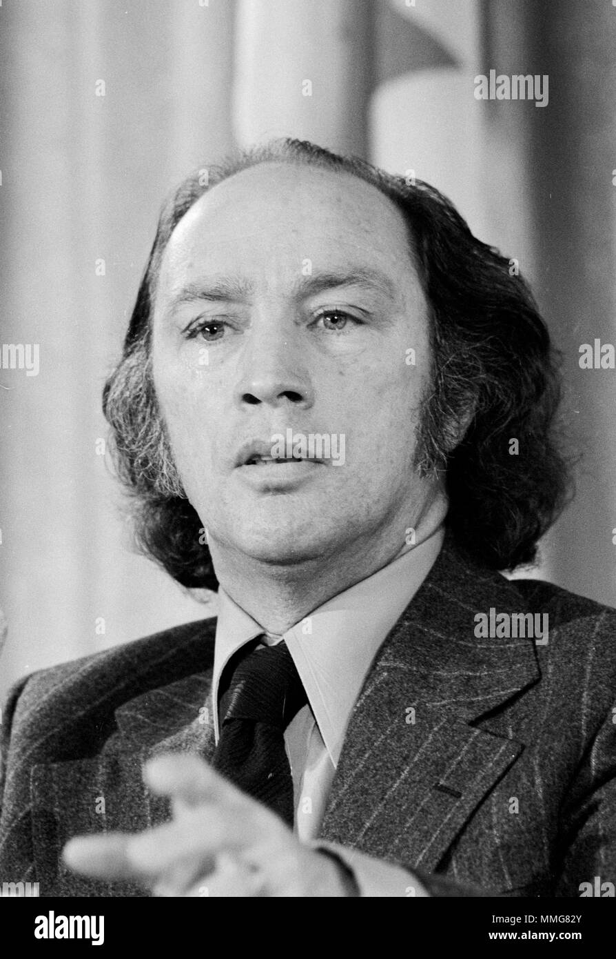 Pierre Trudeau, Joseph Philippe Pierre Yves Elliott Trudeau (1919 - 2000), statista canadese che ha servito come il quindicesimo Primo Ministro del Canada (1968-1979 e 1980-1984). Foto Stock