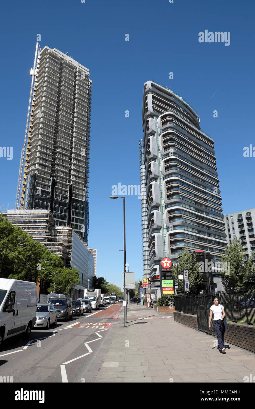 Una vista di nuovi grattacieli edifici Canaletto & Carrara 250 City Road edificio in costruzione alto edificio residenziale torri Londra UK KATHY DEWITT Foto Stock