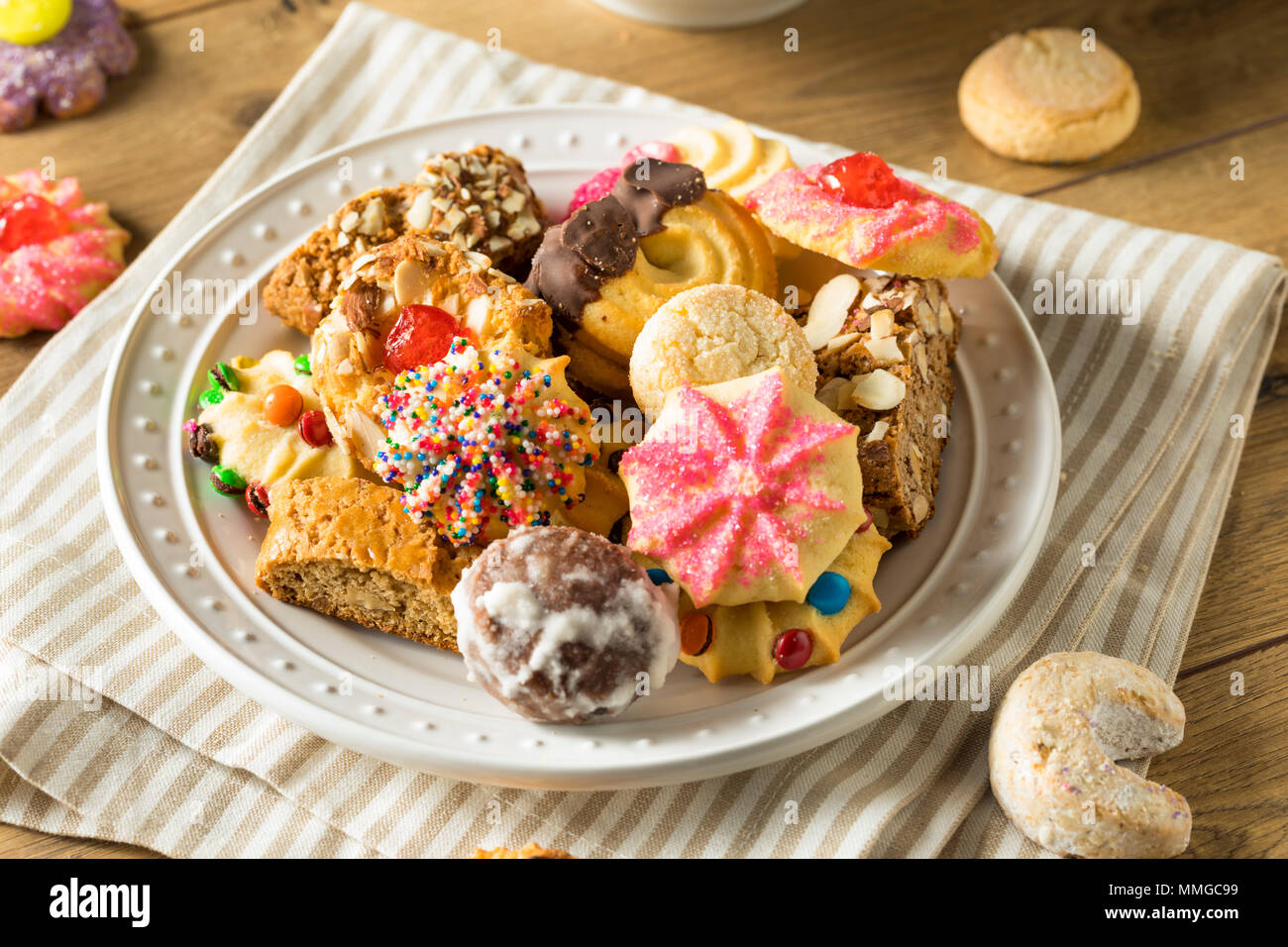 Dolci fatti in casa un assortimento di biscotti italiani pronto a mangiare Foto Stock