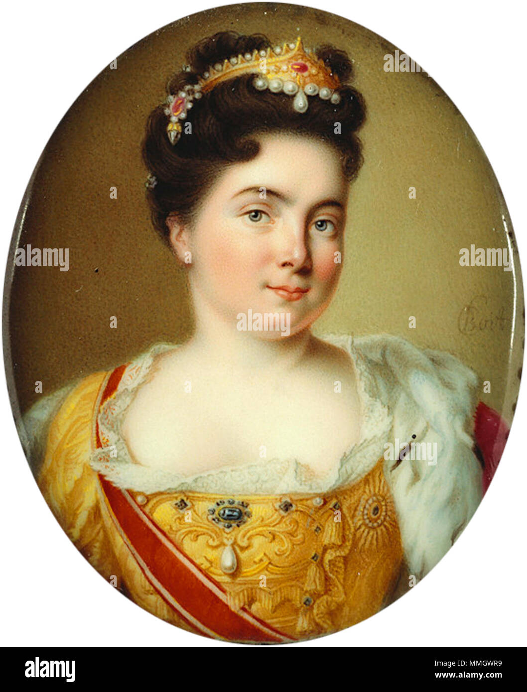 . Caterina, imperatrice di Russia è mostrato in questo smalto firmato da Charles Boit, leader europeo di enamellist del primo trimestre del XVIII secolo. Lo smalto è basato su un ritratto dipinto da Jean-Marc Nattier nel 1717 (l'Eremo di San Pietroburgo) e devono essere stati copiati su ordine di Pietro il Grande durante la sua visita a Parigi nel corso di quest'anno. Boit godeva di una reputazione di successo avendo lavorato come Corte Enamellist in Inghilterra dal 1696 fino al 1714 ed allora ha trovato favore presso la corte francese con patroni come Philippe, duca d'Orléans (1674-1723). L'Imperatrice è mostrato indossando un e Foto Stock