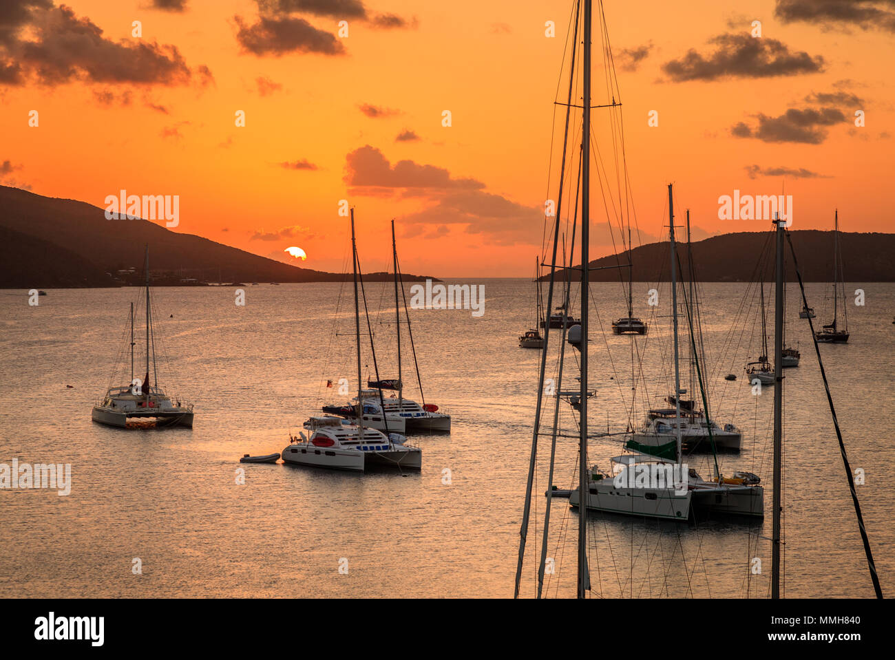 Bel Tramonto di scena sul isola di Virgin Gorda in BVI Foto Stock