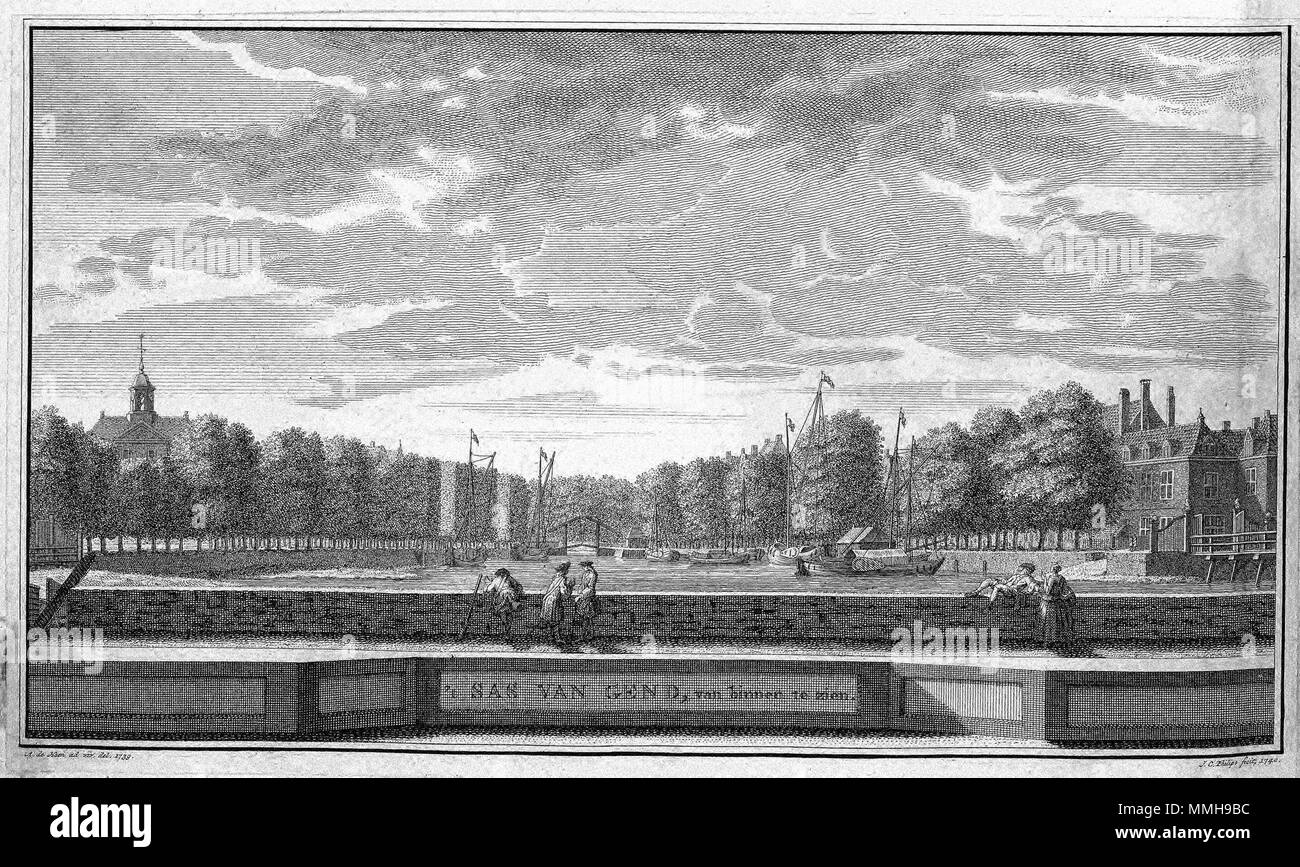 . Nederlands: Dit stadsgezicht van Sas van Gent werd nel 1739 porta gegraveerd Jan Caspar Philips (overleden ca. 1765) naar een tekening van de Amsterdamse tekenaar Abraham de Haan (1707-1748). Inglese: questa vista della città di Sas van Gent è stato inciso nel 1739 da Jan Caspar Philips (defunto c. 1765) dopo un disegno di Abramo de Haan (1707-1748). T SAS VAN GEND, van binnen te zien. 1740. Autore: A. de Haen ad.viv.del. 1739 J.C. Philips fecit 1740 Editore: s.n. Atlas Beudeker-C9E10 085 23A-T SAS VAN GEND, van binnen te zien Foto Stock