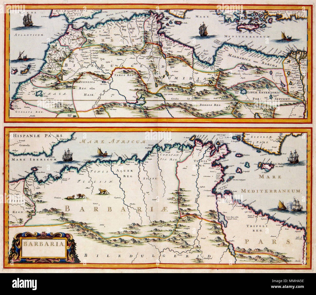 . Nederlands: Op deze kaart van Jan Janssonius (1588-1664) è de kust van Noord-Afrika afgebeeld, een gebied dat in de 17de en 18de eeuw stond bekend als Barbarije. Het bovenste deel van het kaartblad toont een overzichtskaart van Noord-Afrika van de Nijldelta tot aan de Canarische Eilanden. Op het onderste deel zien abbiamo grote delen van het tegenwoordige Algerije, Tunesië en Libië. Inglese: Questa mappa di Jan Janssonius (1588-1664) mostra la costa del Nord Africa, in un area nota nel XVII secolo come la Barbaria. La parte superiore della mappa rappresenta una mappa generale nordafricana dal delta del th Foto Stock