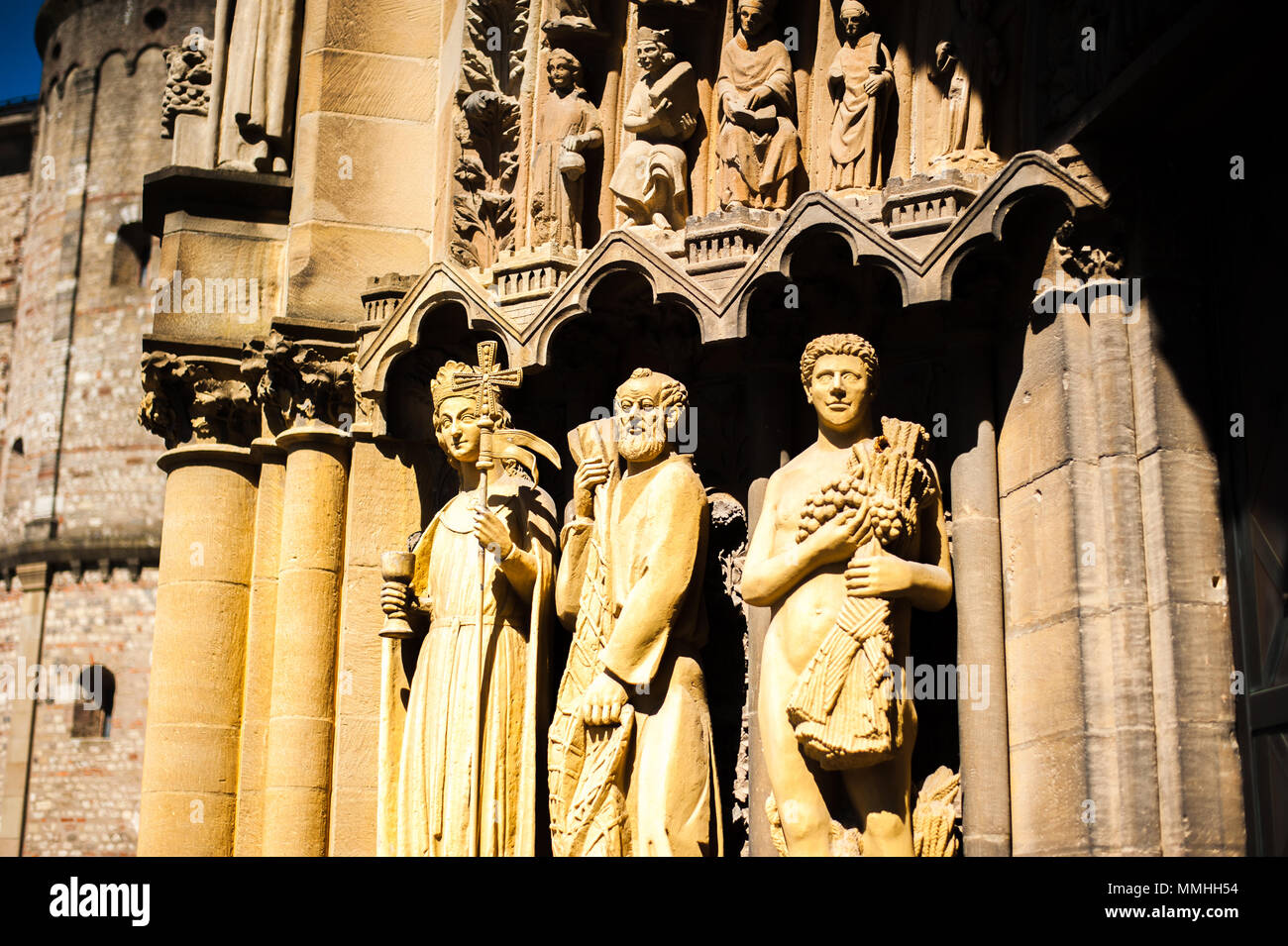 Cattedrale di Treviri. Si tratta di una chiesa cattolica romana a Treviri, Renania-Palatinato, Germania. Essa è la più antica cattedrale del paese. Foto Stock