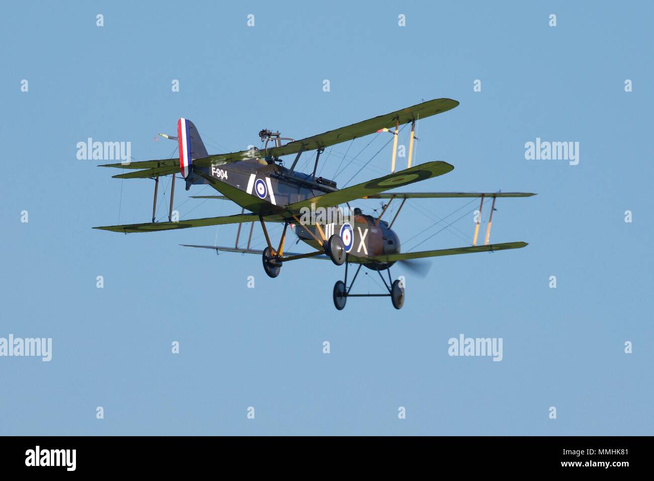 Royal Aircraft Factory S.E.5 & 1918 Sopwith Camel battenti di Old Warden Aerodrome Foto Stock