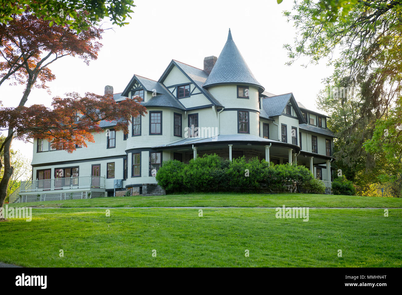 Stati Uniti Maryland MD Kensington Montgomery County cerchio Warner Park e il palazzo una volta casa di Brainard Warner fondatore di Kensington Foto Stock