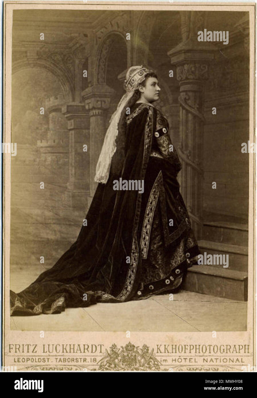 . Inglese: Soprano Amalie Materna come Ortrud in di Wagner Lohengrin di Vienna. . Circa 1885. Fritz Luckhardt (1843-1894) Descrizione fotografo austro-Data di nascita e morte 17 Marzo 1843 29 Novembre 1894 Luogo di nascita e morte Kassel Vienna periodo di lavoro 1867-1894 sede di lavoro autorità di Vienna : controllo Q94383 VIAF:?ISNI 61484847:?0000 0000 7998 9552 LCCN:?nr2002040284 GND:?140416714 SELIBR:?405819 WorldCat Amalie Materna come Ortrud Wien - IL Foto Stock