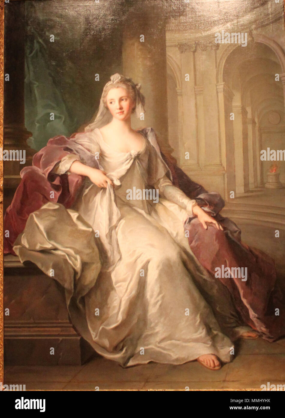 Inglese: Madame Henriette de France come una vestale (1727-1752) Français : Madame Henriette de France en vestale (1727-1752) ???????: ????? ????????? ??????????? ? ?????? ???????? (1727-1752) . circa 1749. Madame Henriette de France come una vestale (c. 1749) da Jean-Marc Nattier Foto Stock