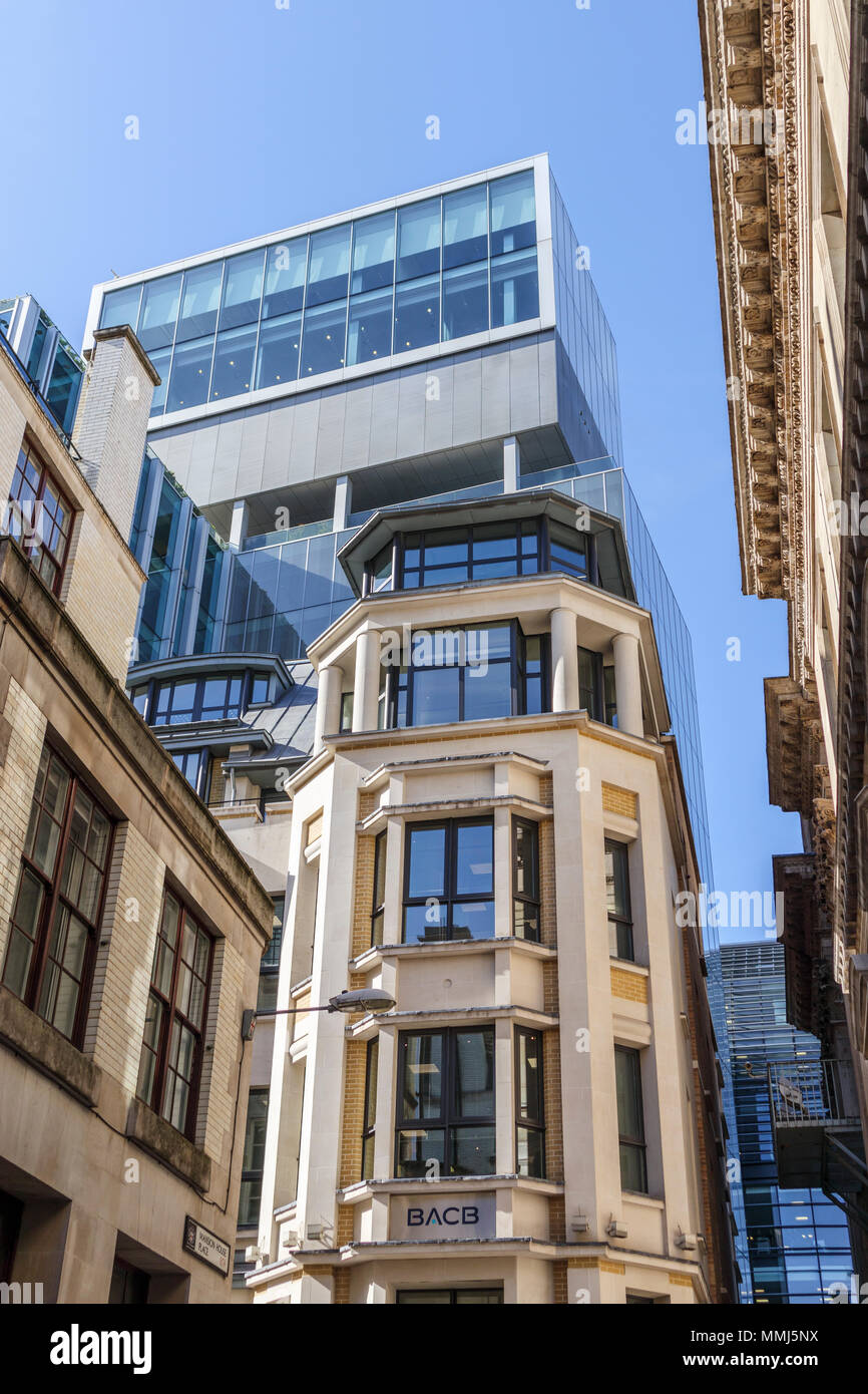 Nuovo tribunale, St Swithin's Lane, sede di bankersNM Rothschild e gli uffici della British Arab Commercial Bank (BACB) Mansion House Place, Londra EC4 Foto Stock