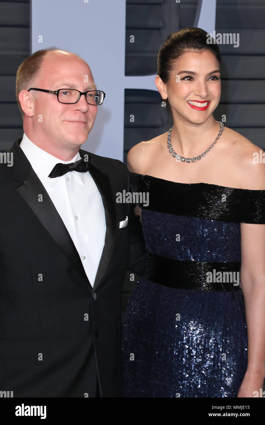Vanity Fair Oscar Party 2018 si è tenuto presso il Wallis Annenberg Center for the Performing Arts di Beverly Hills, la California offre: Max Petersen, Radhika Jones, Editor in Chief di Vanity Fair dove: Los Angeles, California, Stati Uniti quando: 05 Mar 2018 Credit: Sheri Determan/WENN.com Foto Stock