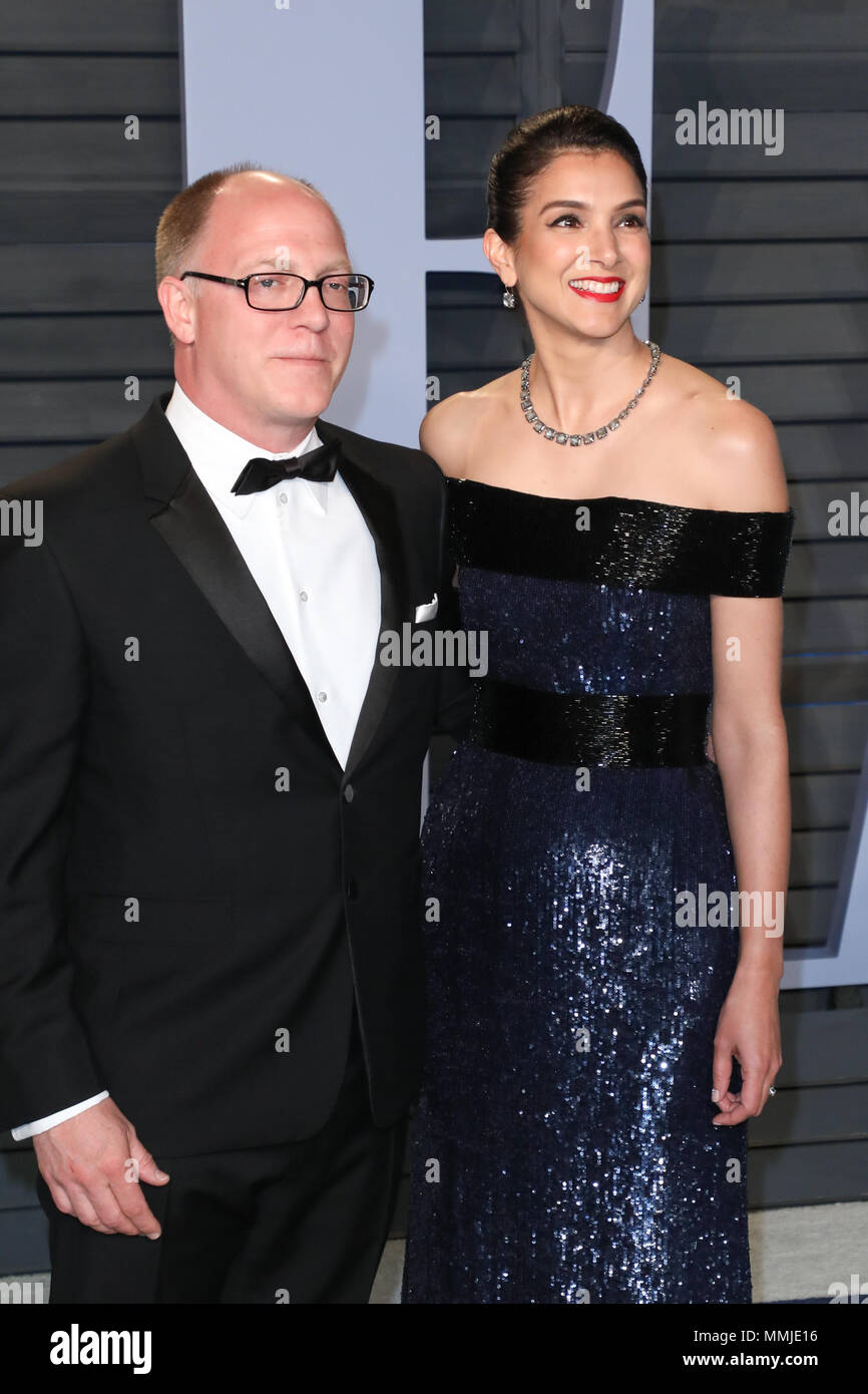 Vanity Fair Oscar Party 2018 si è tenuto presso il Wallis Annenberg Center for the Performing Arts di Beverly Hills, la California offre: Max Petersen, Radhika Jones, Editor in Chief di Vanity Fair dove: Los Angeles, California, Stati Uniti quando: 05 Mar 2018 Credit: Sheri Determan/WENN.com Foto Stock