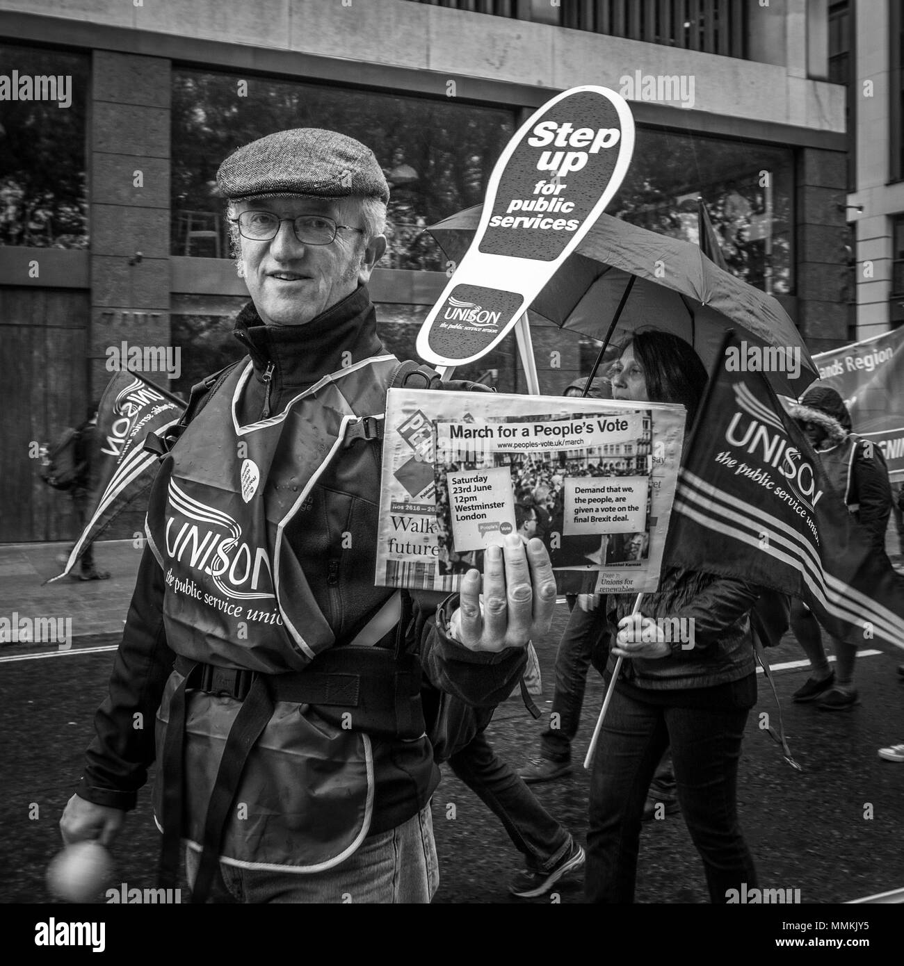 Il 12 maggio 2018. Londra, Regno Unito. TUC rally alla domanda "new deal per i lavoratori e miglioramento dei servizi pubblici. Migliaia di manifestanti hanno marciato da Embankment per Hyde Park, chiedendo maggiore salario minimo, una estremità a zero ore di contratti e di aumentare i fondi per i servizi pubblici essenziali. Foto Stock