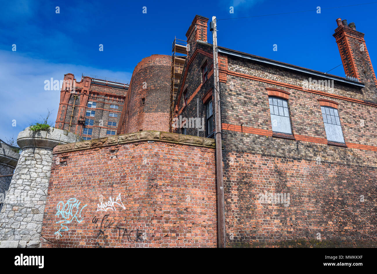 I lavori di ristrutturazione del magazzino del sud (1852-55) e Stanley Dock Tobacco Warehouse (1901) Regent Road, Liverpool, Merseyside England, Regno Unito Aprile 2018. Foto Stock