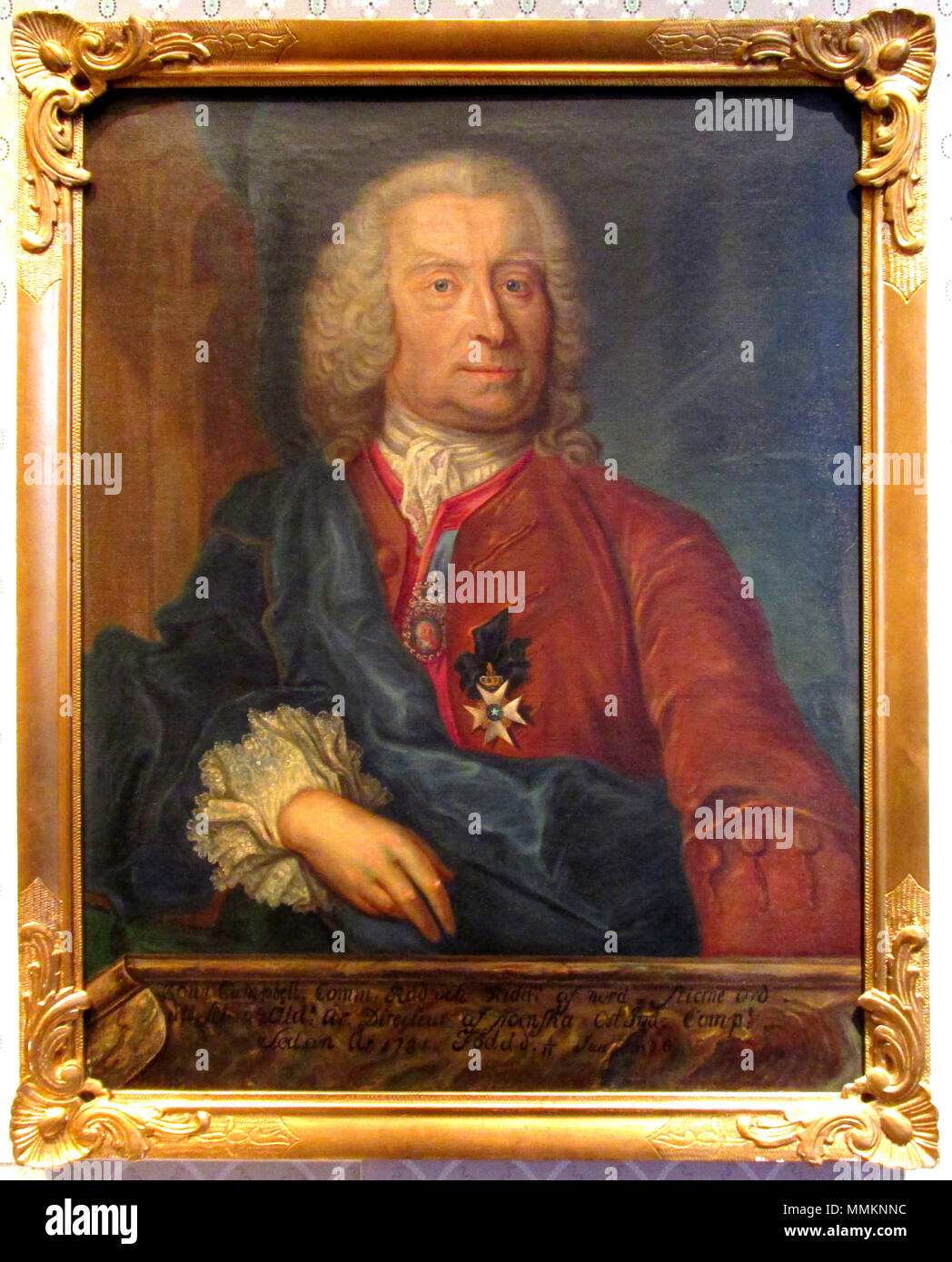 . Inglese: Colin Campbell (1 novembre 1686 - 9 Maggio 1757) una replica contemporaneo del ritratto nella collezione del Museo della Città di Göteborg, ora esposti nel Göteborg Museo Marittimo recanti un cartiglio dipinto con il testo precisando che il ritratto raffigura Campbell nel suo settantesimo anno (che è, nel 1756), che descrive i suoi sforzi volti a stabilire la svedese East India Company. Svenska: Colin Campbell, svensk köpman. Ritratto di Colin Campbell. Il 30 dicembre 2015, 13:27:08. Ritratto di Colin Campbell 1756 Foto Stock