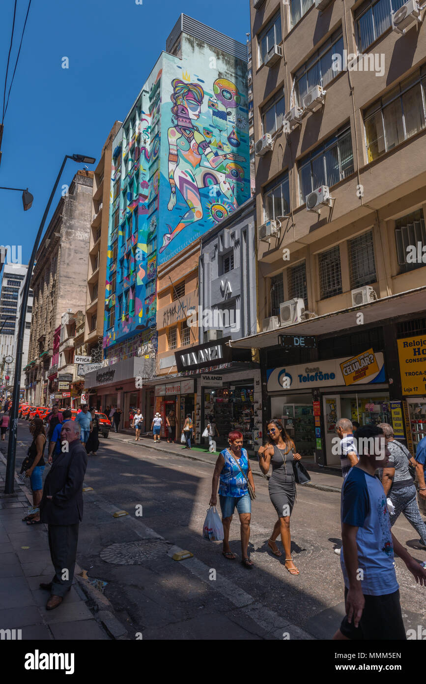 La vita quotidiana nel trafficato centro citta', Porto Alegre, Rio Grande do Sul, Brasile, America Latina Foto Stock