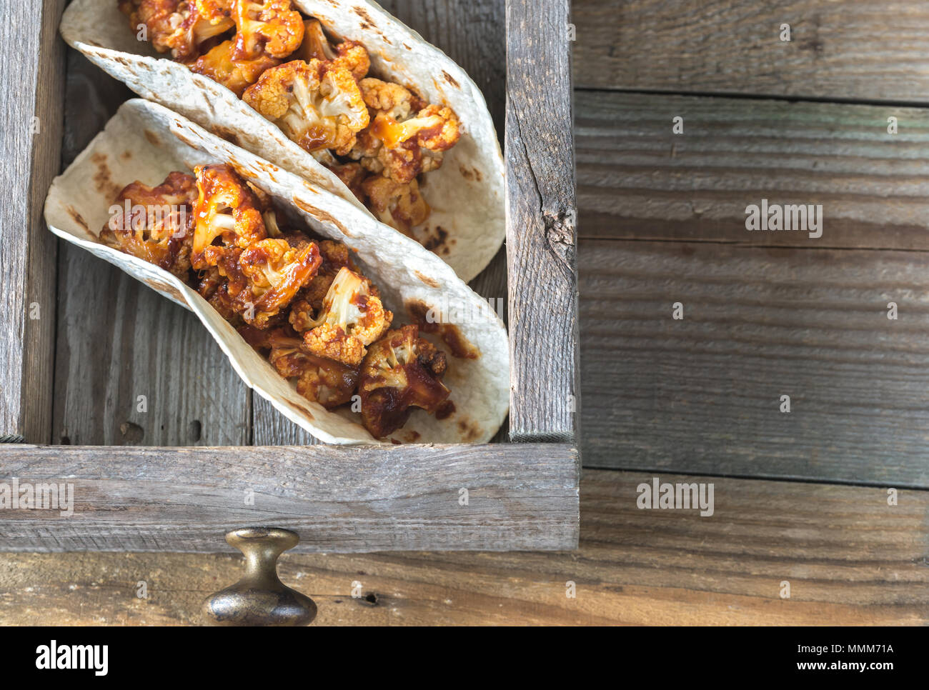 Tacos con cavolfiore piccante Foto Stock