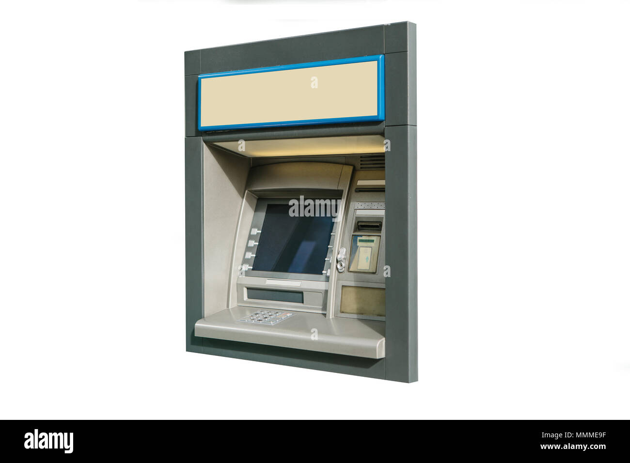 Strada moderna macchina ATM per il ritiro di denaro e altre transazioni finanziarie isolati su sfondo bianco Foto Stock