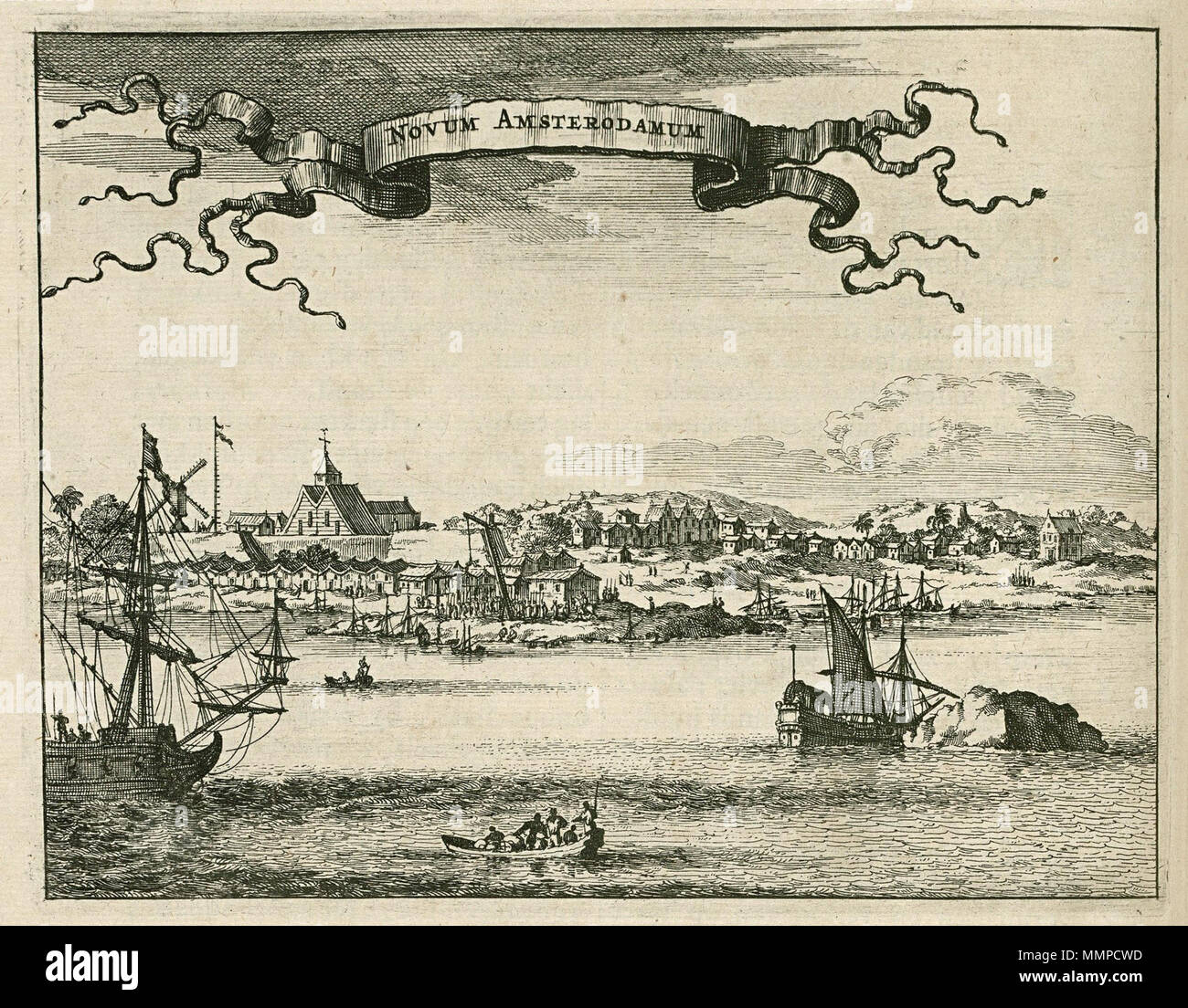 . Nederlands: Gezicht op Nieuw Amsterdam. Novum Amsterodamum. Midden op de afbeelding è een uomo gezien die aan zijn middel è opgehangen. Deze activiteit è te vergelijken met wat er in Zuid-Amerika [Suriname] incontrato weggelopen di opstandige slaven gebeurde: de gestrafte werd met een haak aan zijn ribben opgehangen en rondgezwierd. Dit zogenaamde "gancio" oscillante vond ook in India plaats. Inglese: Vista della Nieuw Amsterdam. Novum Amsterodamum. Al centro dell'immagine di un uomo è raffigurato appeso dal suo centro. Questa attività è paragonabile a la pena comminata a runaway o recalcitranti sla Foto Stock