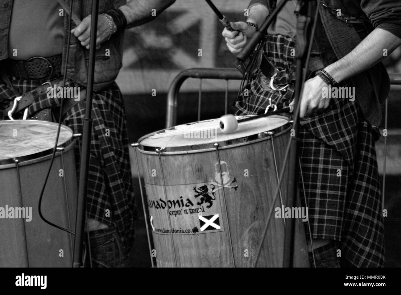 Clanadonia esegue a Glasgow Green, Glasgow, Scozia, a marzo per la sua indipendenza il 5 maggio, 2018 Foto Stock