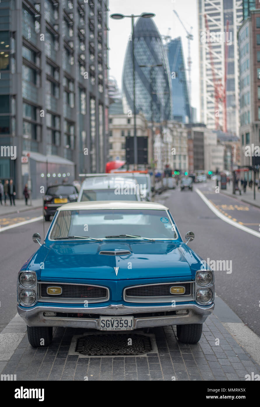 Classic American auto a Londra. Foto Stock