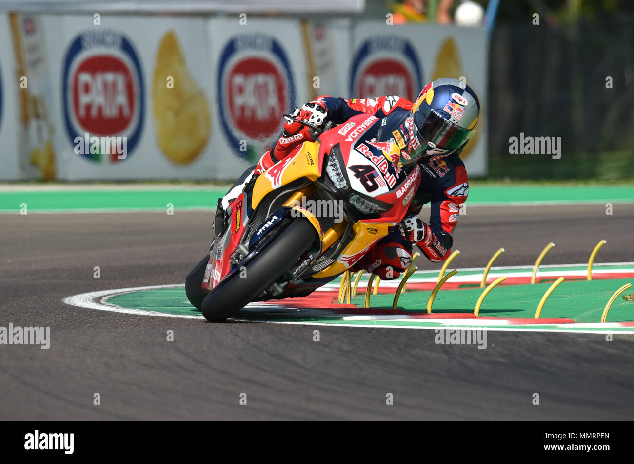 Imola, Italia. Il 12 maggio 2018. La Superbike motocicli hanno gareggiato in gara 1 a Imola Autodromo Dino e Enzo Ferrari per il round italiano del campionato Superbike. 12/05/2018, Imola, Italia Credit: Indipendente Photo Agency Srl/Alamy Live News Foto Stock