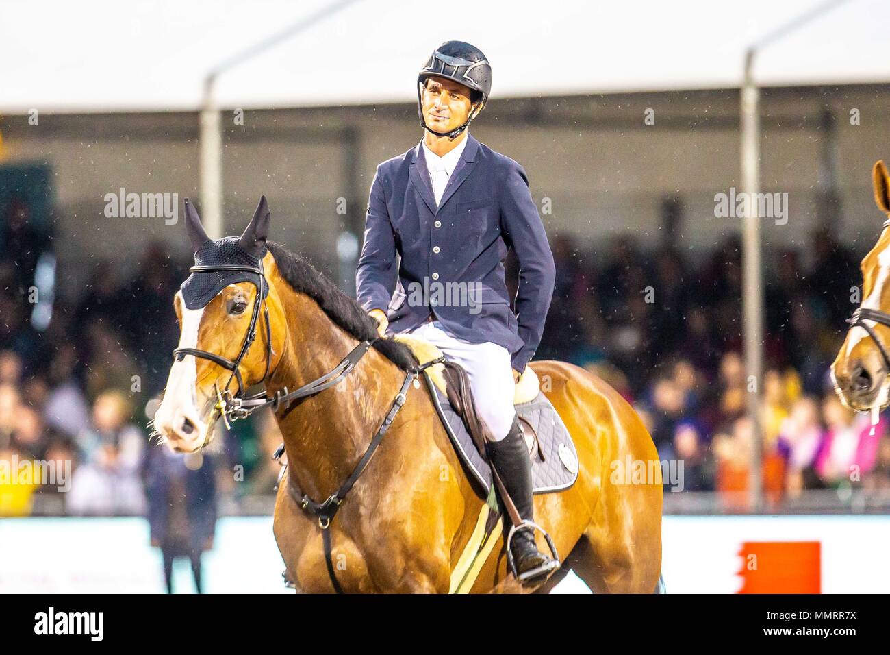 Il giorno 4. Royal Windsor Horse Show. Windsor. Berkshire. Regno Unito. Showjumping. Il Falcon picchetti. CSI 5*.Steve Guerdat Ulysee equitazione Des Forêts. SUI. 12/05/2018. Foto Stock