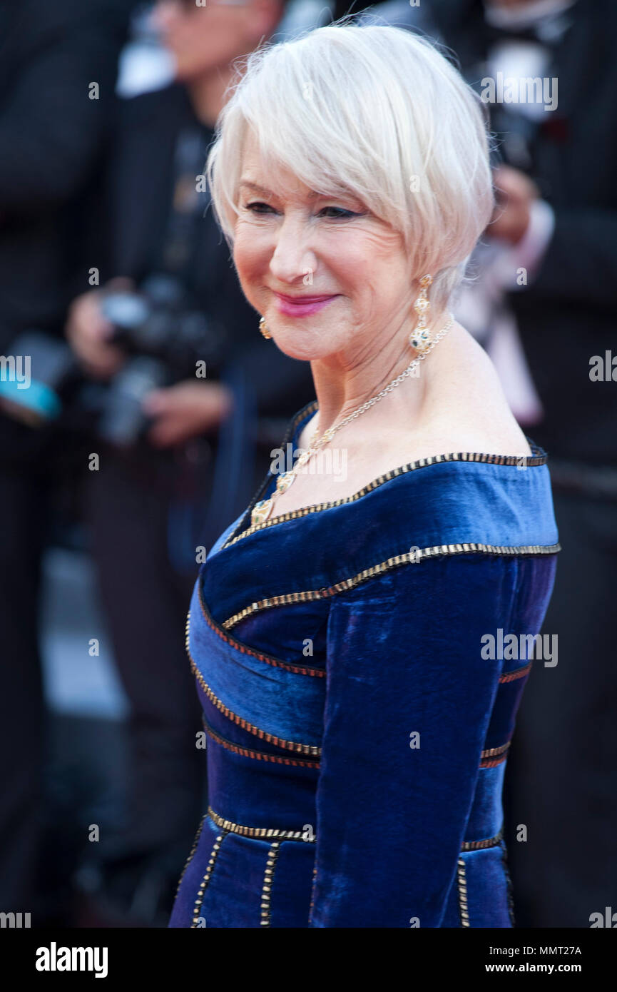 Cannes, Francia. 13 Maggio, 2018. Cannes, Francia. 13 Maggio, 2018. Cannes, Francia. 13 Maggio, 2018. Cannes, Francia. Il 12 maggio 2018. Attrice Helen Mirren le ragazze del Sole (Les Filles du Soleil) screening di gala presso la settantunesima Cannes Film Festival, sabato 12 maggio 2018, Cannes, Francia. Photo credit: Doreen Kennedy Credit: Doreen Kennedy/Alamy Live News Credito: Doreen Kennedy/Alamy Live News Credito: Doreen Kennedy/Alamy Live News Foto Stock