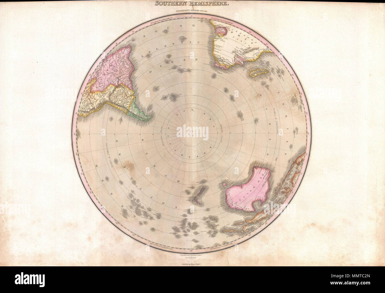 . Inglese: una rara e importante 1818 mappa dell'Emisfero Meridionale da John Pinkerton. Su una proiezione polare, questa mappa mostra l'Australia, la Polinesia e la parte del Sud America e Africa. Questa mappa è stata rilasciata dopo la ricerca della Terra Australis , o il grande Sud del continente, era stato abbandonato, ma prima della scoperta dell'Antartide - di conseguenza il polo sud è raffigurato come un vasto oceano chiamato mare ghiacciato. In più popolato terre a nord, questa mappa offre abbastanza accurata i litorali in tutto. In Africa, l'interno rimane inesplorato tranne per il Congo, la colonia del capo di un Foto Stock