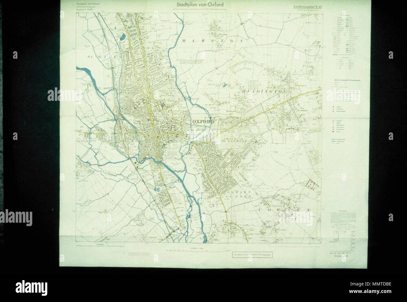 . Mappa città pubblicato da il generale tedesco personale: i tedeschi hanno pensato le informazioni è stato corretto al 1937 ma la mappa in realtà mostra la città in circa 1922. Nota la dimensione del motore di Morris opere. Scala 1: 10.000. Stadtplan von Oxford. 1941. Librerie di Bodleian, Stadtplan von Oxford Foto Stock