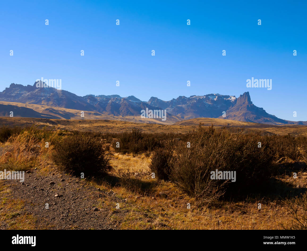 Sierra Baguales, Patagonia, Cile. Remote mountain range costituisce la frontiera con l'Argentina. Foto Stock