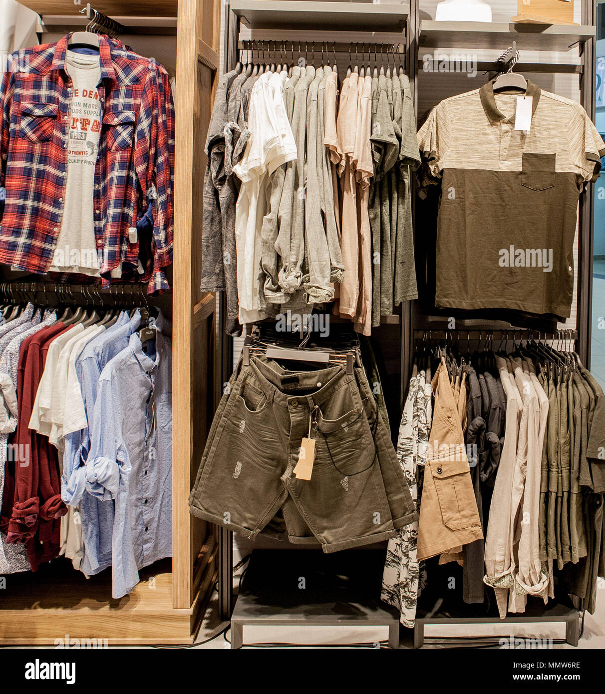 pantaloncini e giacca