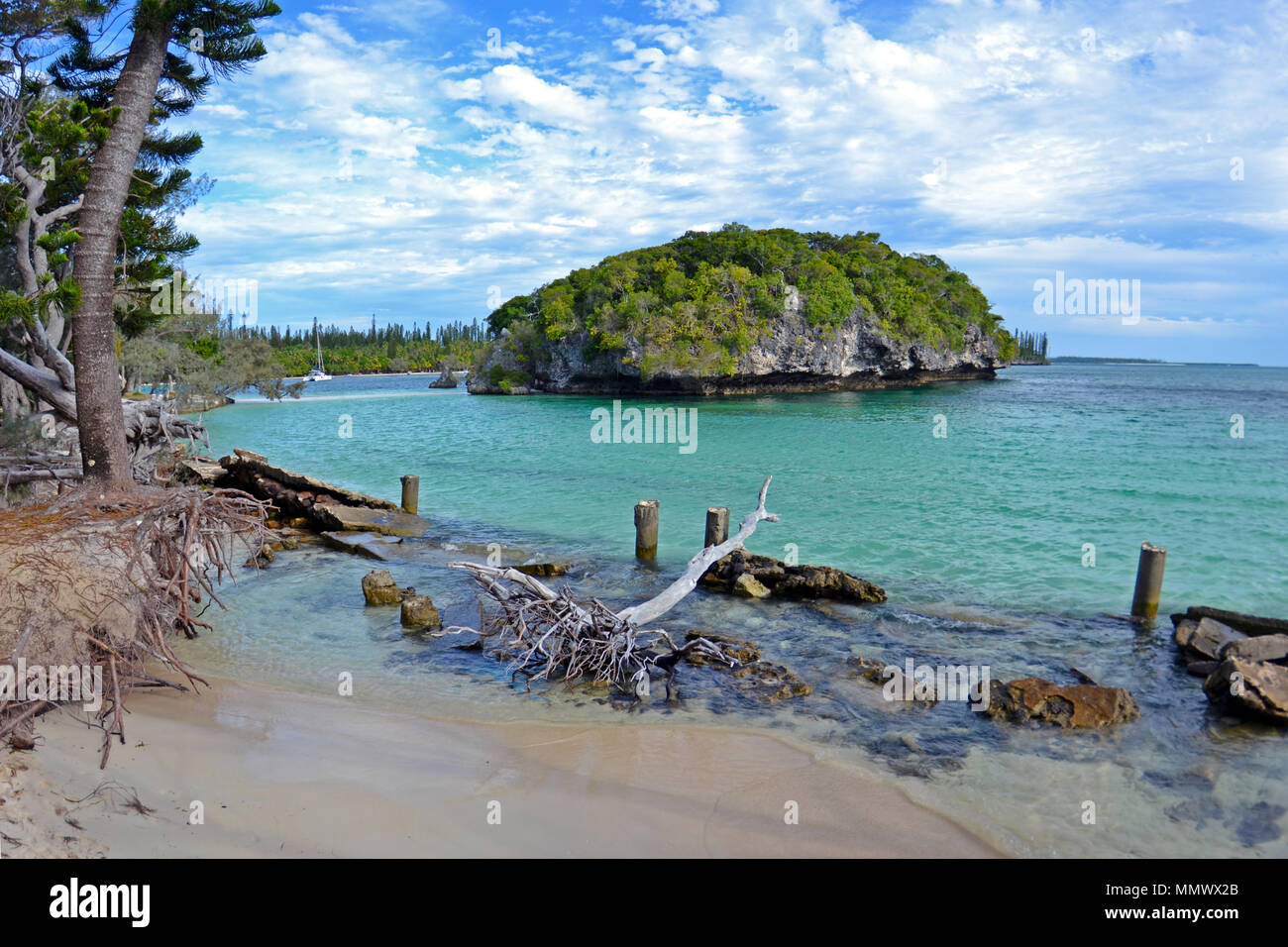 Kanumera isoletta sulla baia di Kanumera, Isola dei Pini, Nuova Caledonia, Sud Pacifico Foto Stock