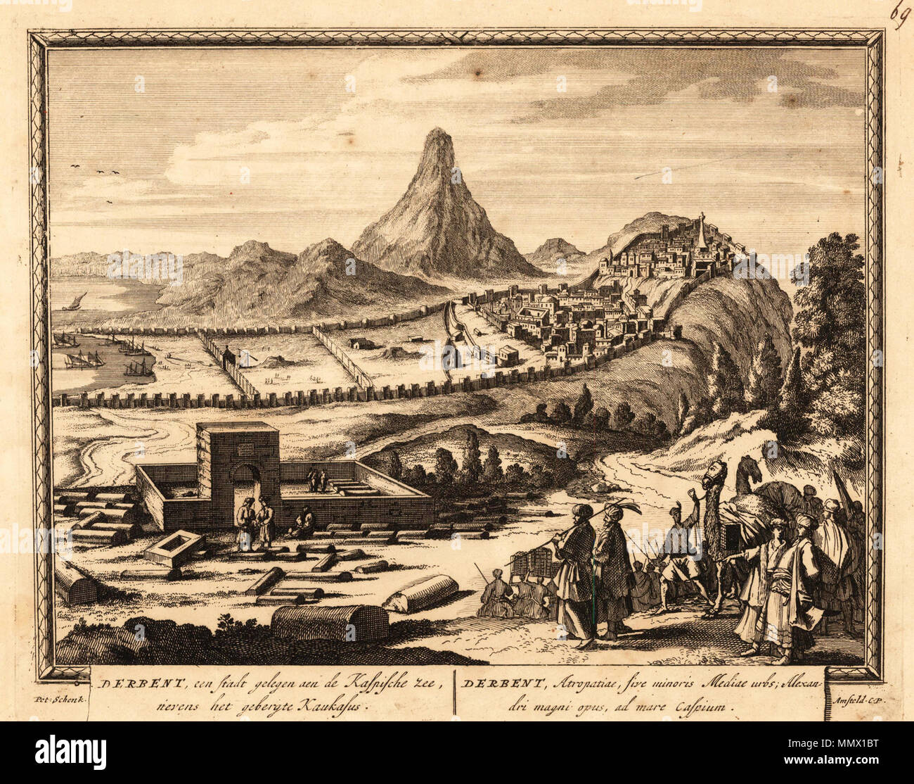 . Deutsch: Derbent, een Stadt gelegen aen de Kaspische Zee, nevens het gebergte Kaukasus - Derbent, Astropatiae, sive minoris Mediae urbs; Alexandri Magni opus, annuncio mare Caspium. Amsterdam, Petrus Schenk ca. 1700 [21,4 x 26,5 cm] . 1700. Peter Schenk il Vecchio (1660-1718) nomi alternativi Petrus Schenck (MI), Pieter Schenck (MI), Petrus Schenk (I) Descrizione incisore olandese e publisher e Data di nascita e morte 26 dicembre 1660 (battezzato) 1711 Luogo di nascita e morte Elberfeld Leipzig opera posizione Amsterdam, Rotterdam competente controllo : Q78163 VIAF:?ISNI 87245200:?0000 0001 1682 40 Foto Stock