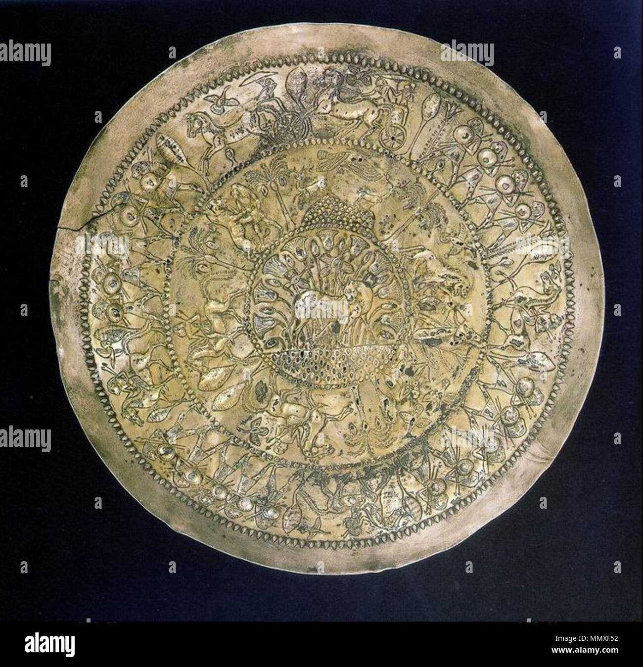 Zilveren Fenicische schaal. (-800 - -700). Zilveren Fenicische schaal - Google Art Project Foto Stock